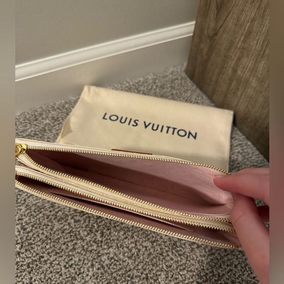 Louis Vuitton Double Zip Pochette - Picture 5 of 11
